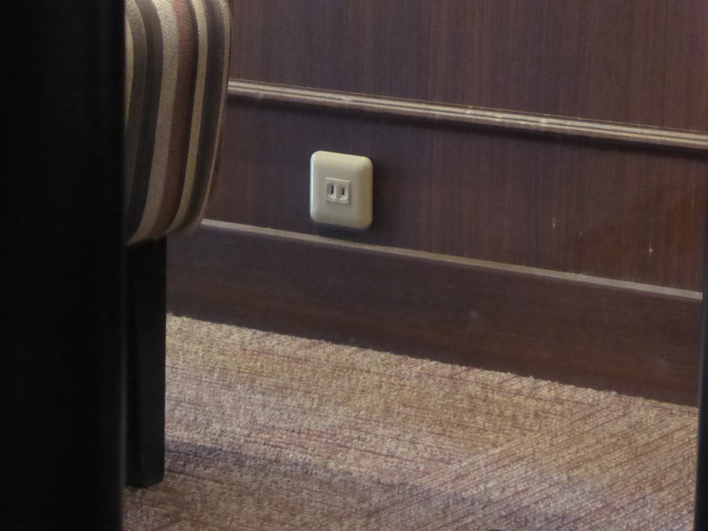 高倉町珈琲あきる野店のコンセント